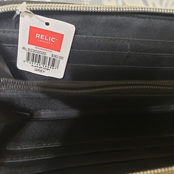 Relic Brand - Picture 4 of 4